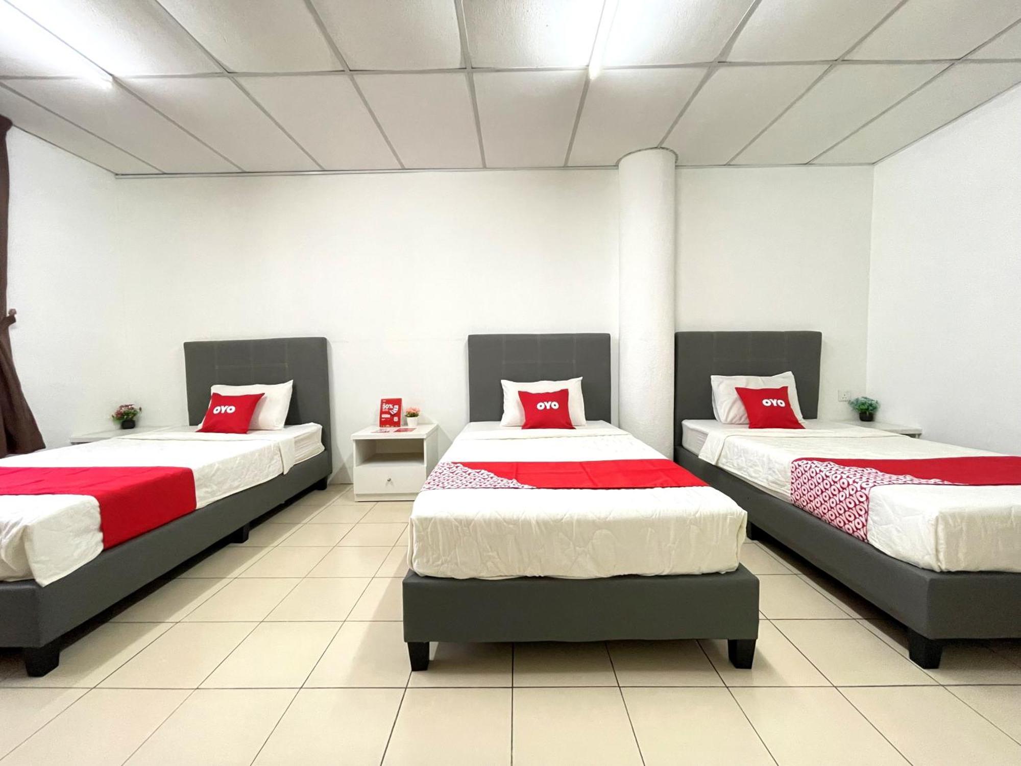 Oyo Home 90326 Wg Guest House Джорджтаун Экстерьер фото