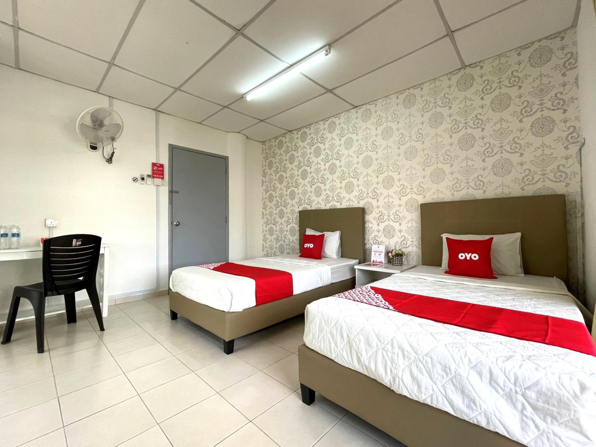 Oyo Home 90326 Wg Guest House Джорджтаун Экстерьер фото
