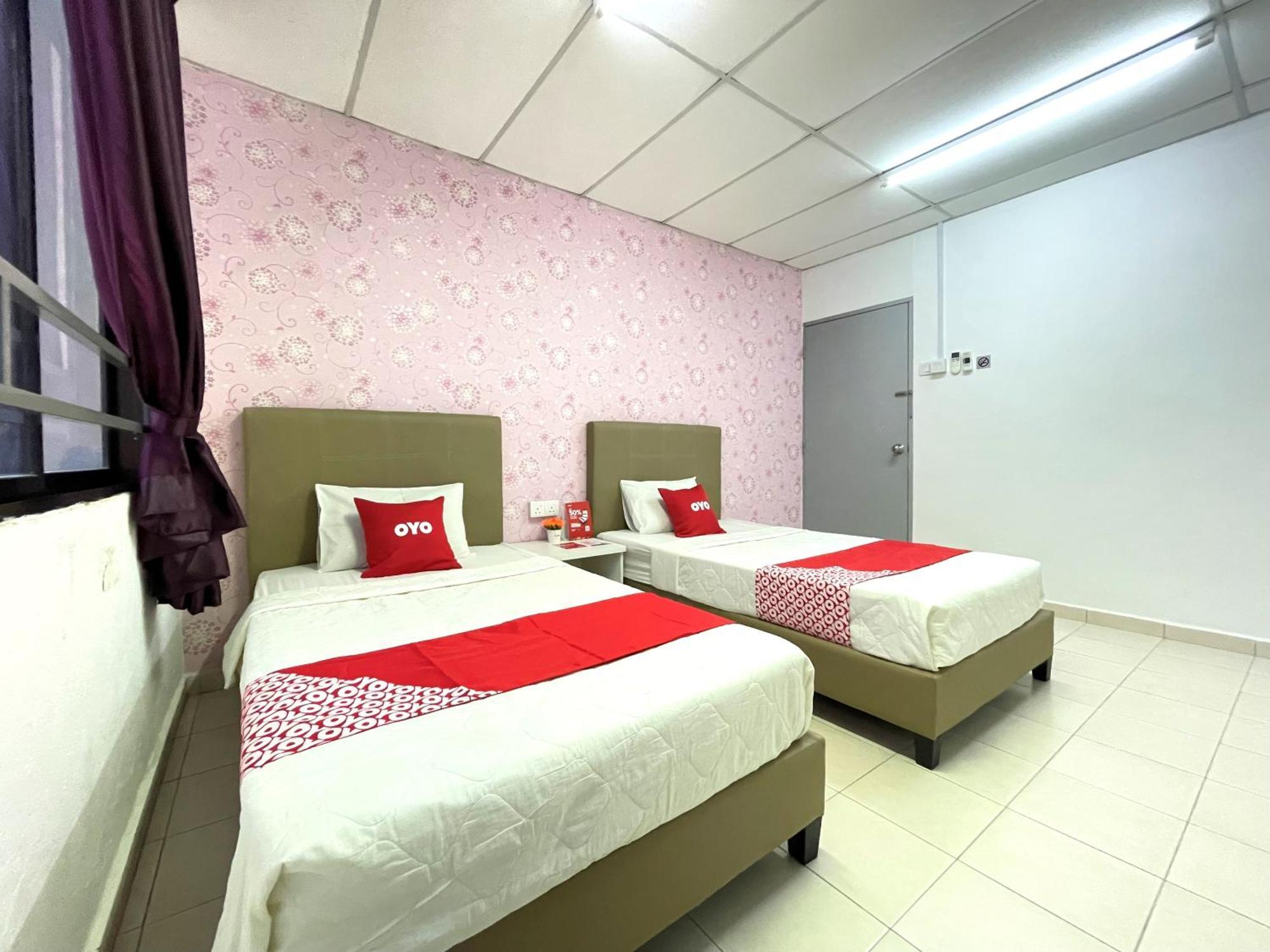 Oyo Home 90326 Wg Guest House Джорджтаун Экстерьер фото